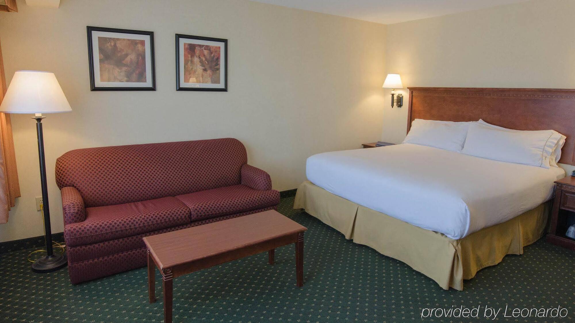 Holiday Inn Express South Burlington By Ihg Bagian luar foto