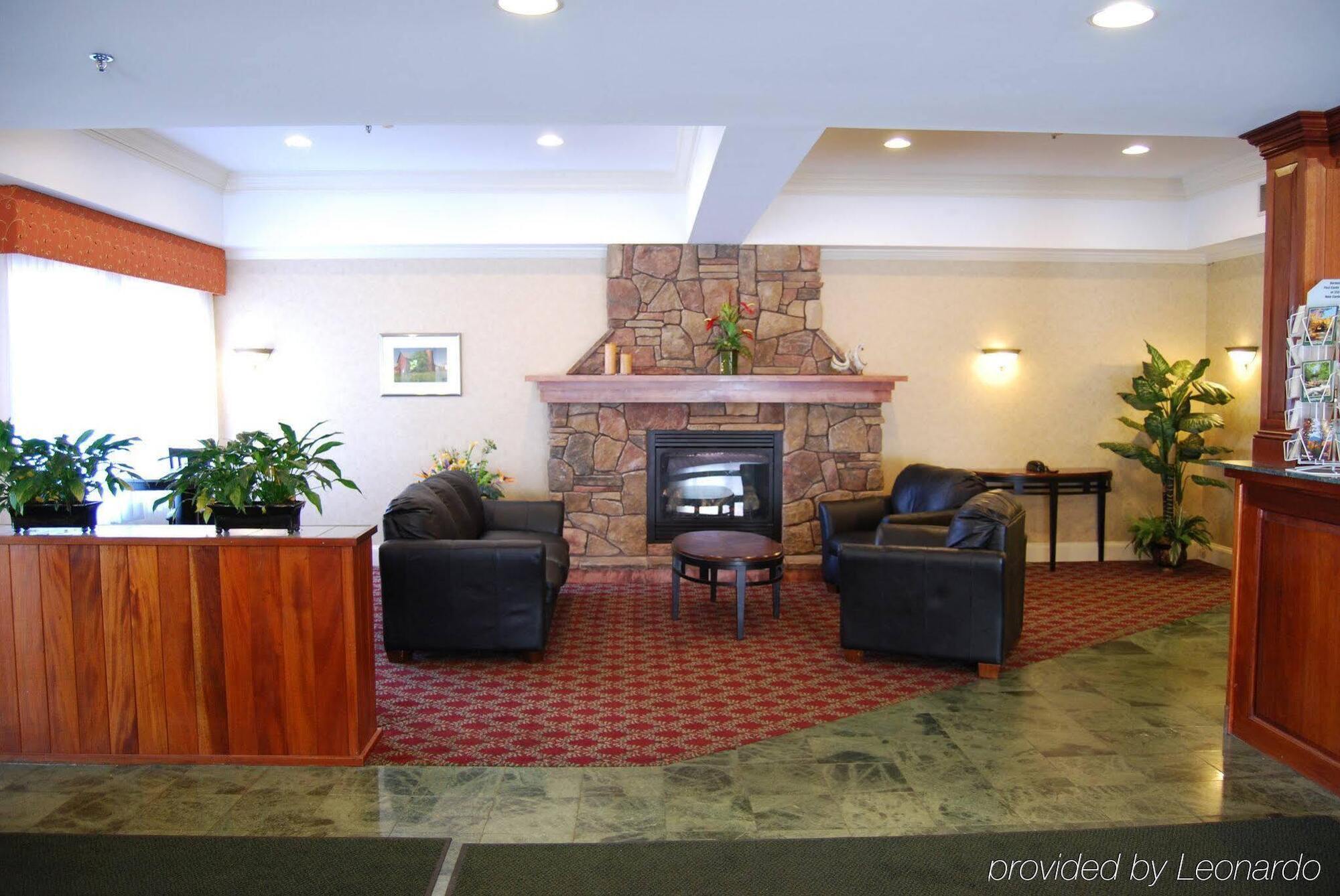 Holiday Inn Express South Burlington By Ihg Bagian luar foto